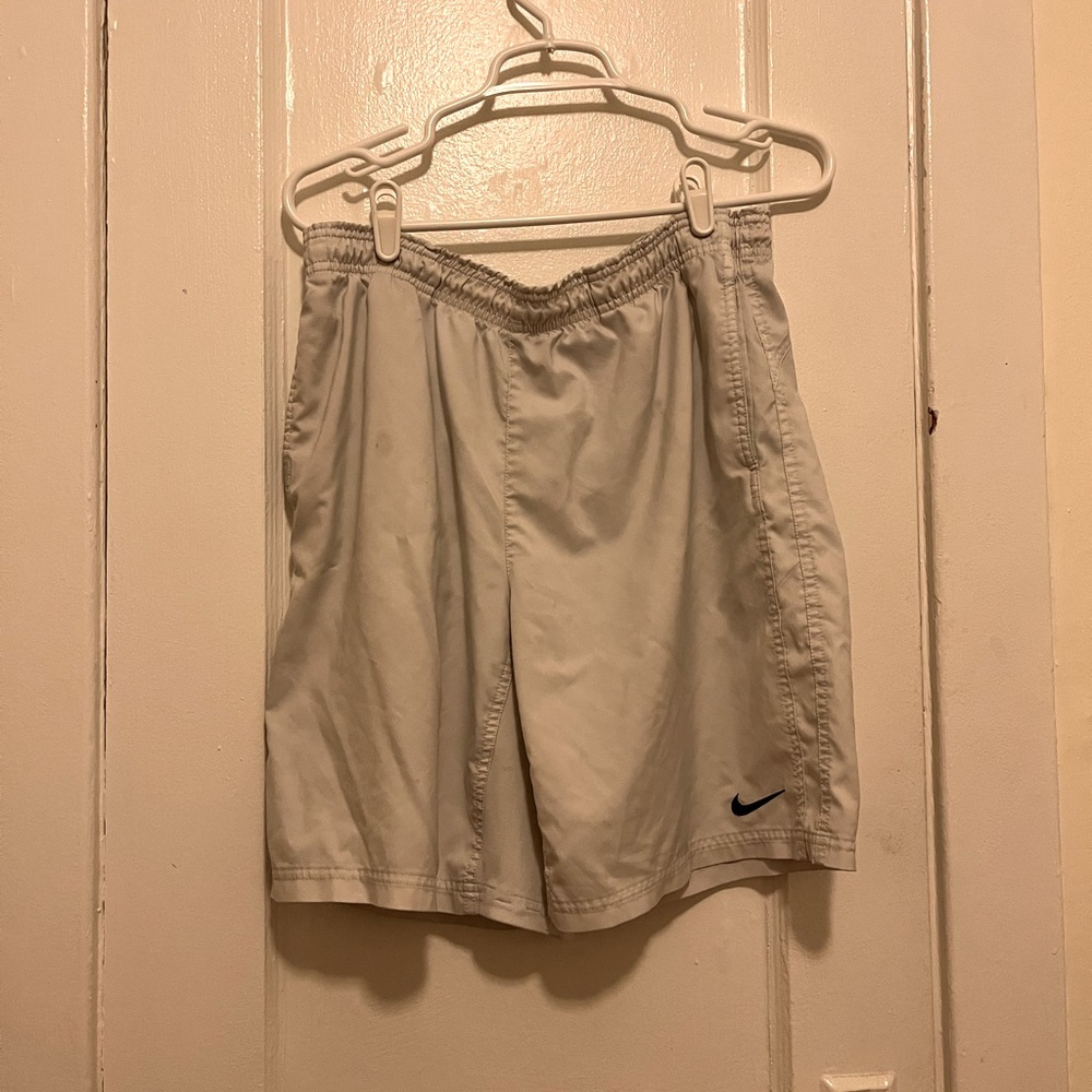 White Mens Nike Dryfit Shorts Size Medium Athletic